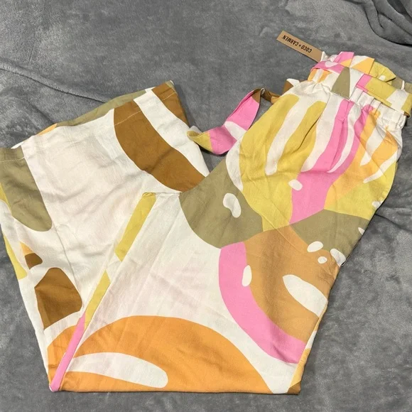 NWT Coco + Carmen Lyla Printed Flowy Pant With Tie Waist - Picture 4 of 12